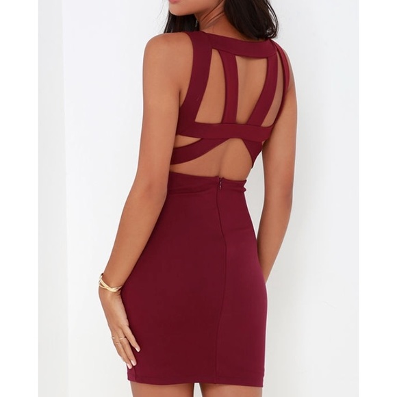 burgundy bodycon dress
